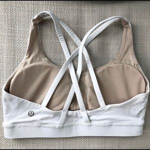 White lululemon sports bra